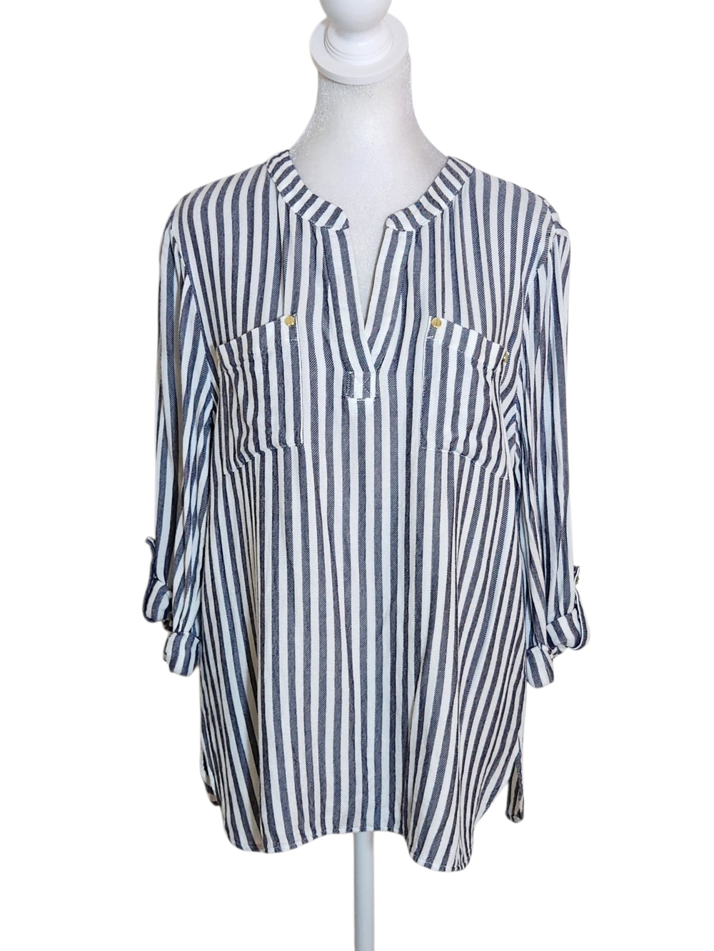 Jones New York Black and White Striped Blouse Size Small Flaw
